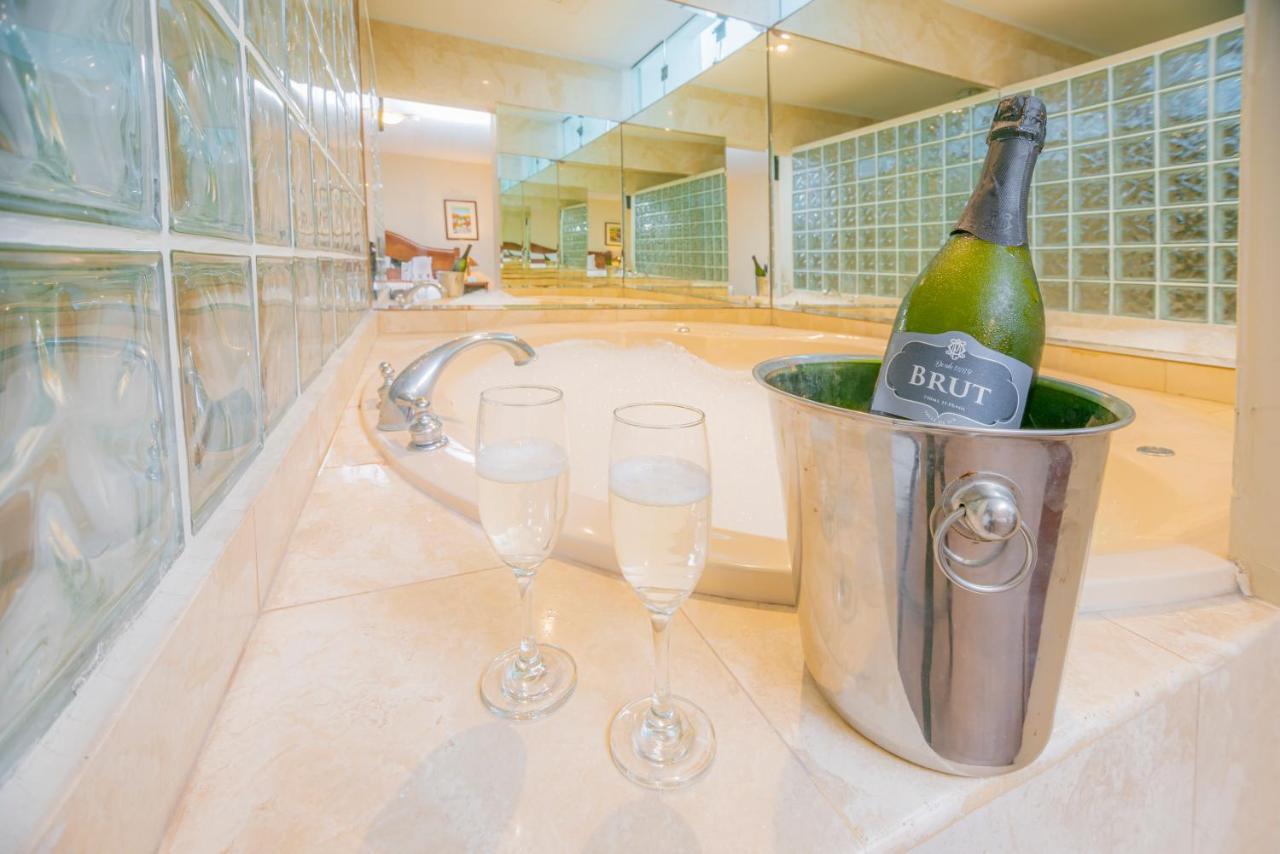 Miraflores Colon Hotel Лима Екстериор снимка